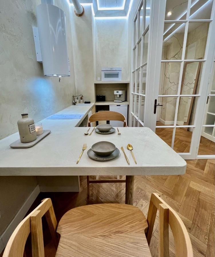 Wabi Sabi Nest W/ Garage *