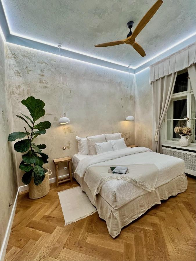 Wabi Sabi Nest W/ Garage Appartamento