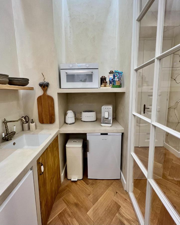Wabi Sabi Nest W/ Garage * Praga